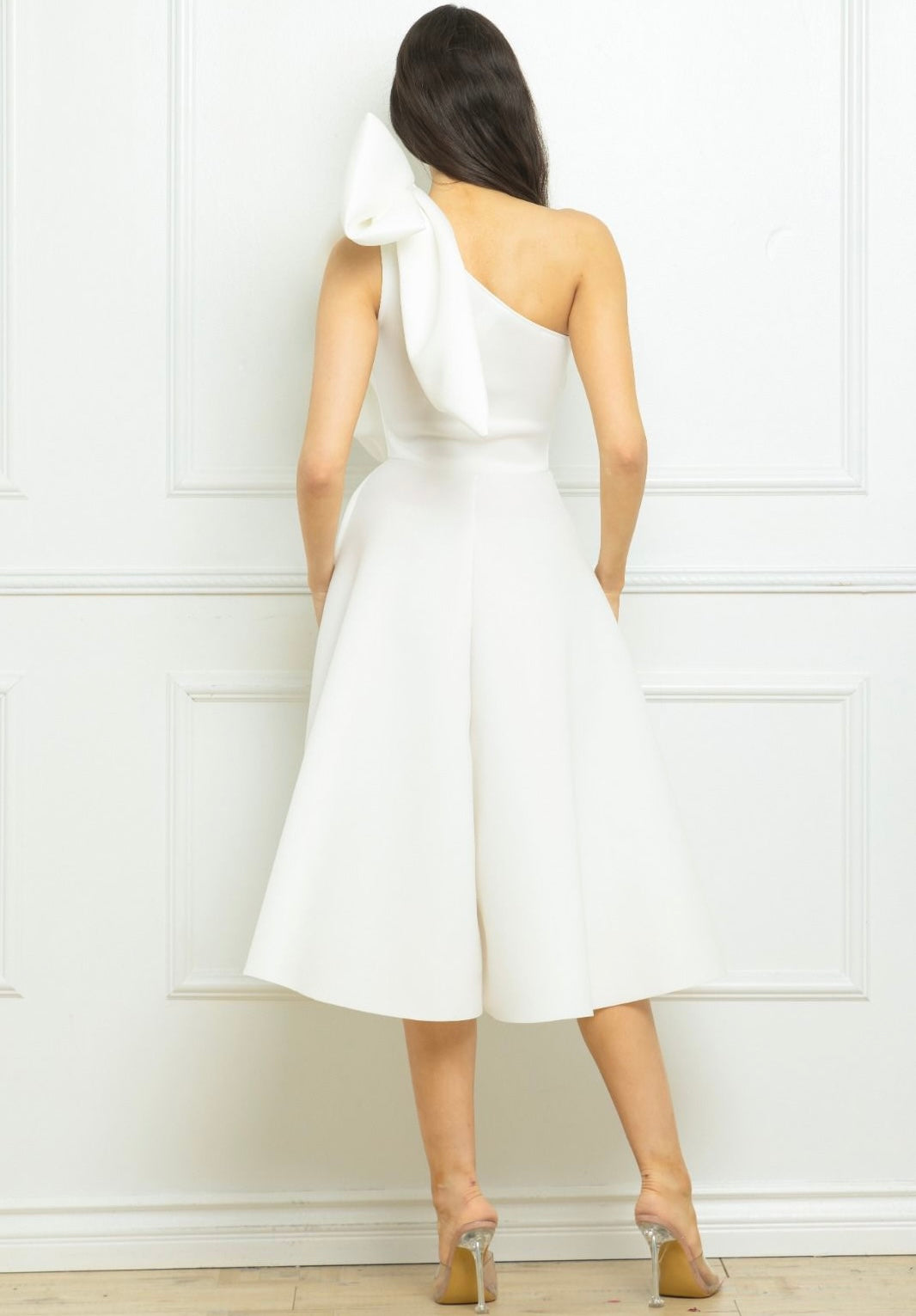 Vestido Blanco Sara Detalle Moño