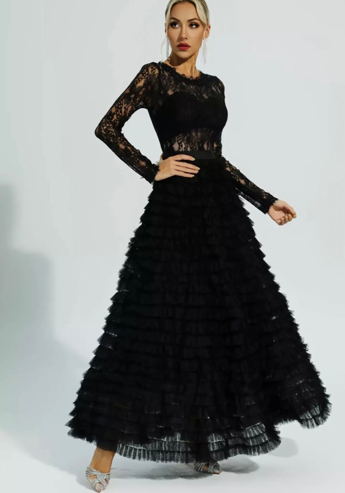 Maxi Vestido Tul y Encaje Negro